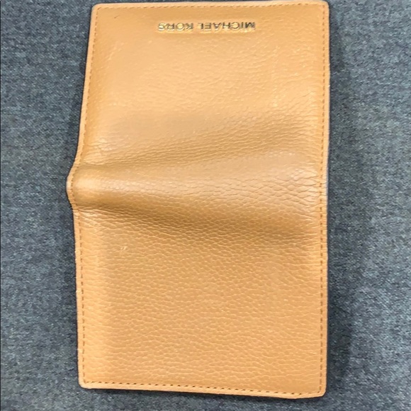 MK pebble leather brown wallet - Picture 12 of 12